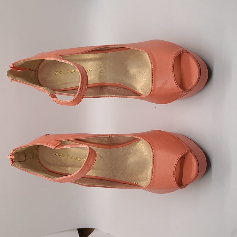Shoe Republica heels